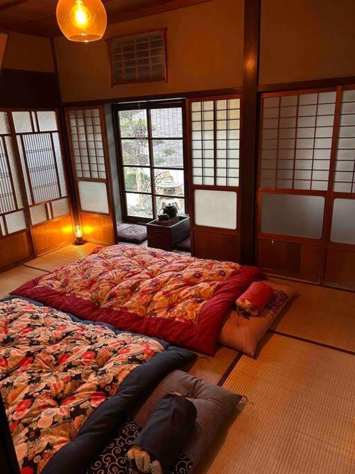 Отель Old Japanese House Tondabayashi Экстерьер фото